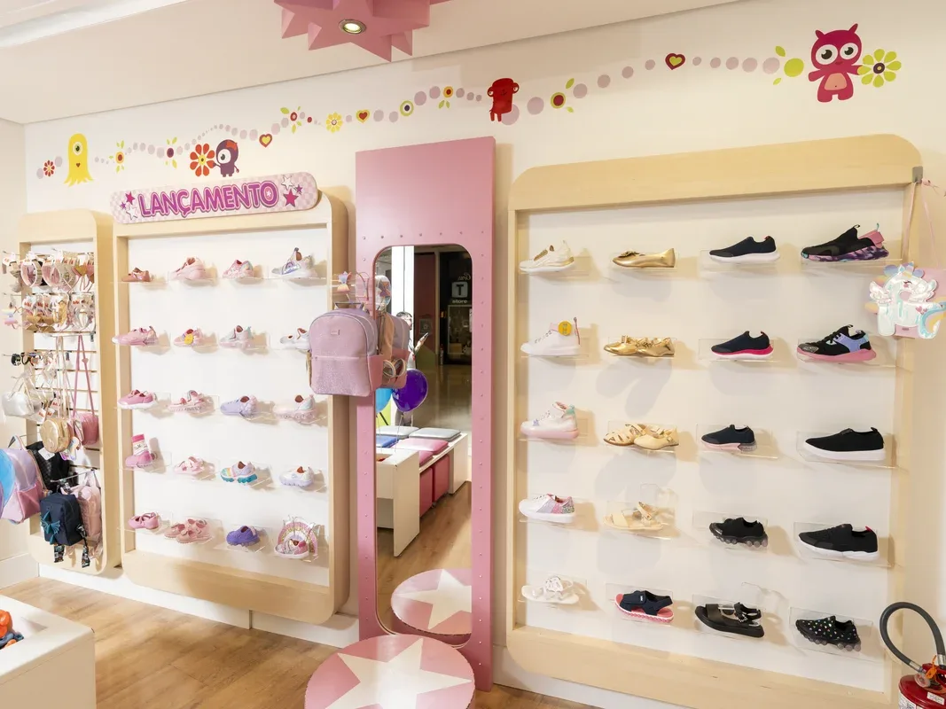 Elegant and non-toxic Bibi leather sandals for girls and boys on display