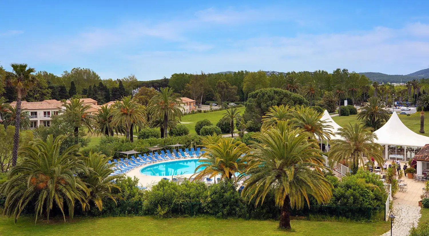 Wooded grounds and holiday accommodation at SOWELL Family Port Grimaud